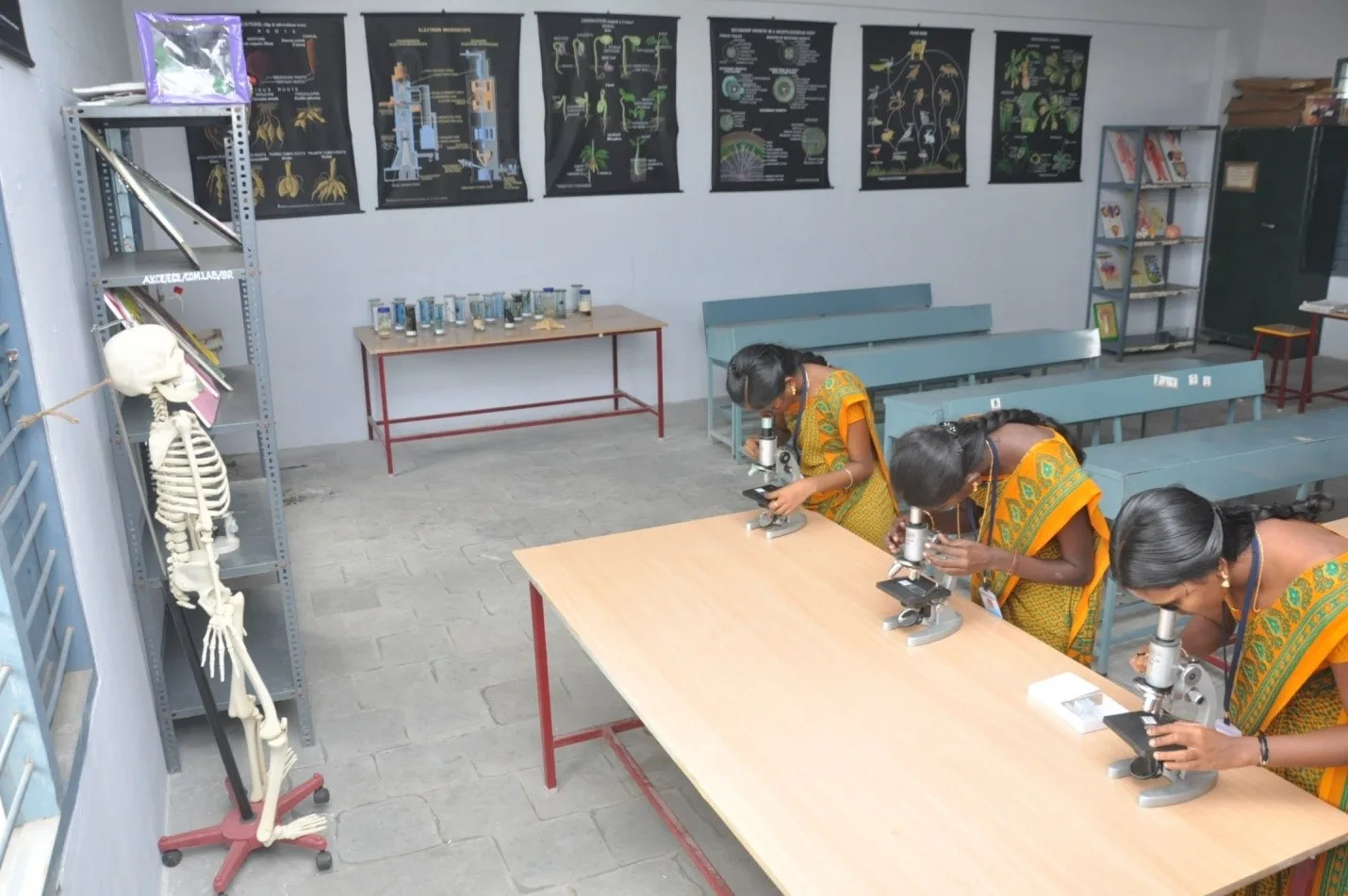 Biologicalsciencelab